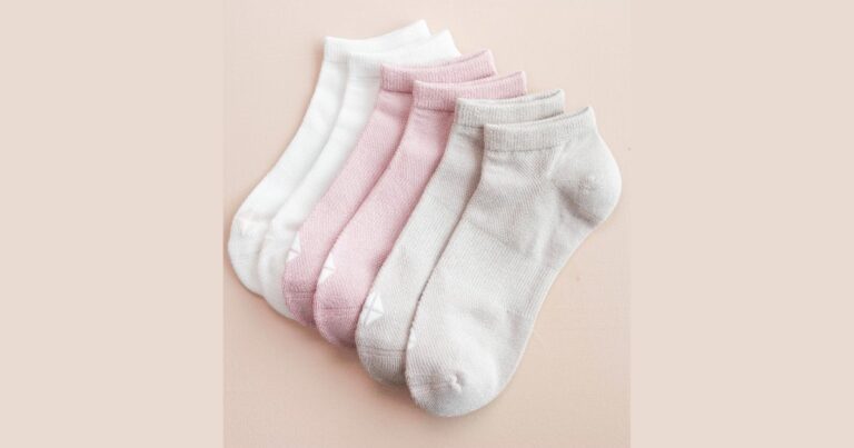 What Are Bamboo Socks? Best Eco-Friendly Materials for Men’s Comfort in 2025
