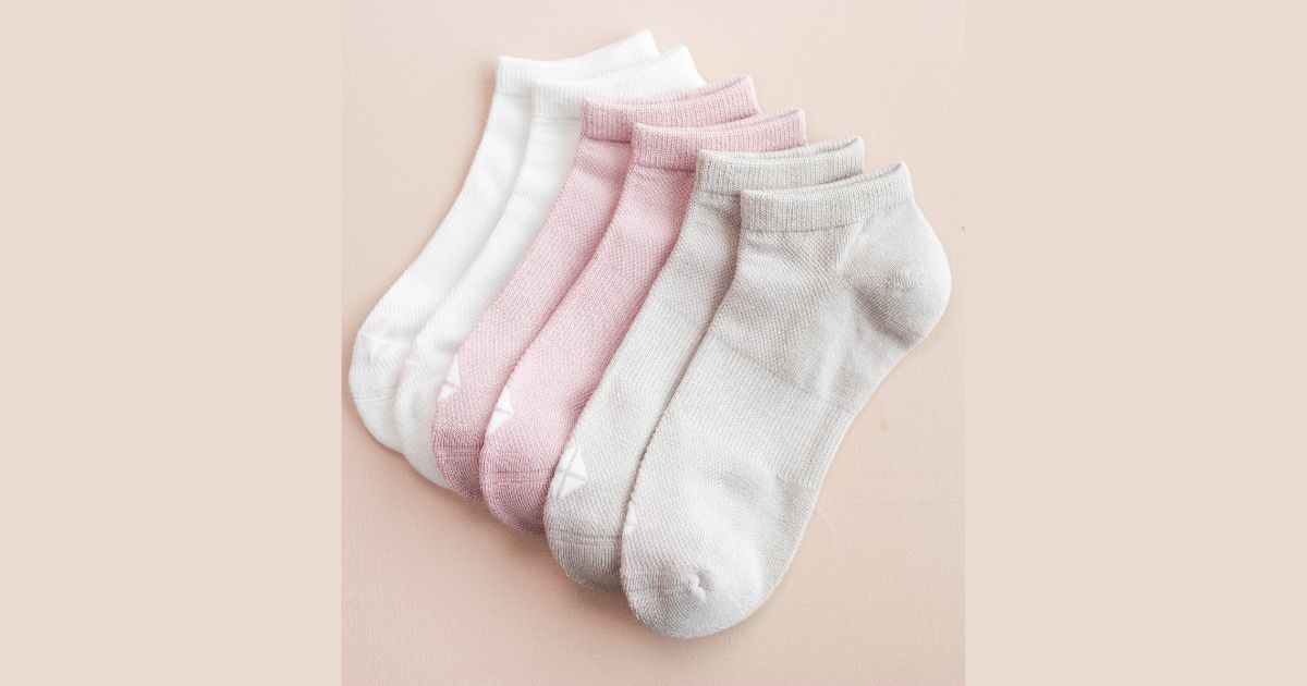 What Are Bamboo Socks? Best Eco-Friendly Materials for Men’s Comfort in 2025